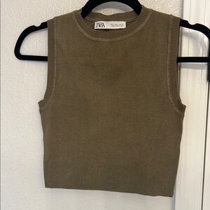 Zara Green Sleeveless Fitted Crop Tank Top